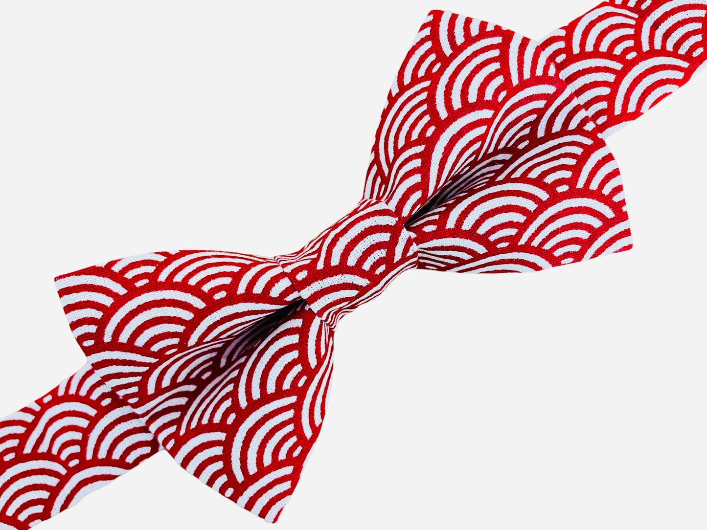 Nœud papillon rouge motifs "vagues de la mer"
